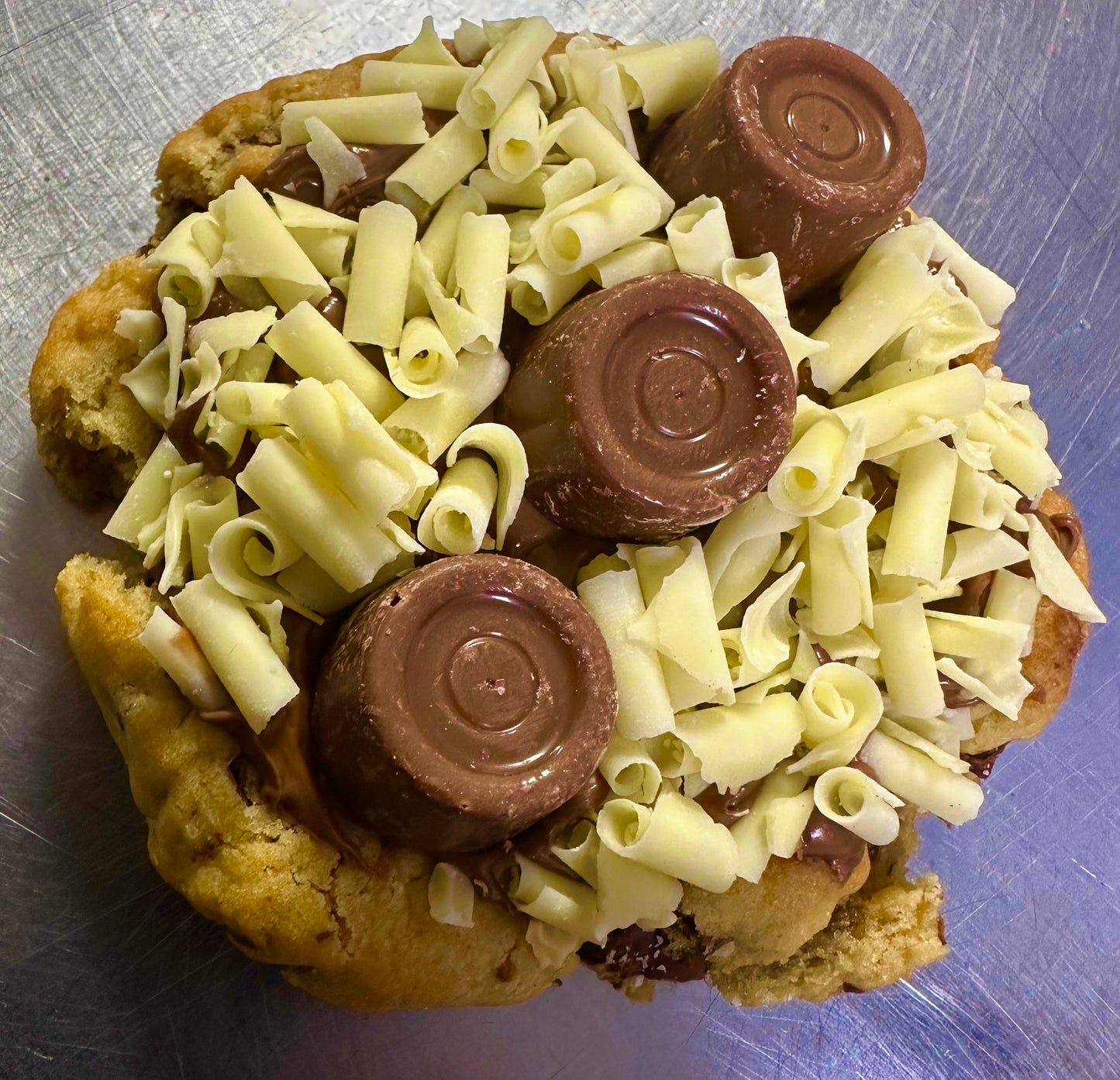 Chunky Choco Chip Rolo & White Chocolate Cookie