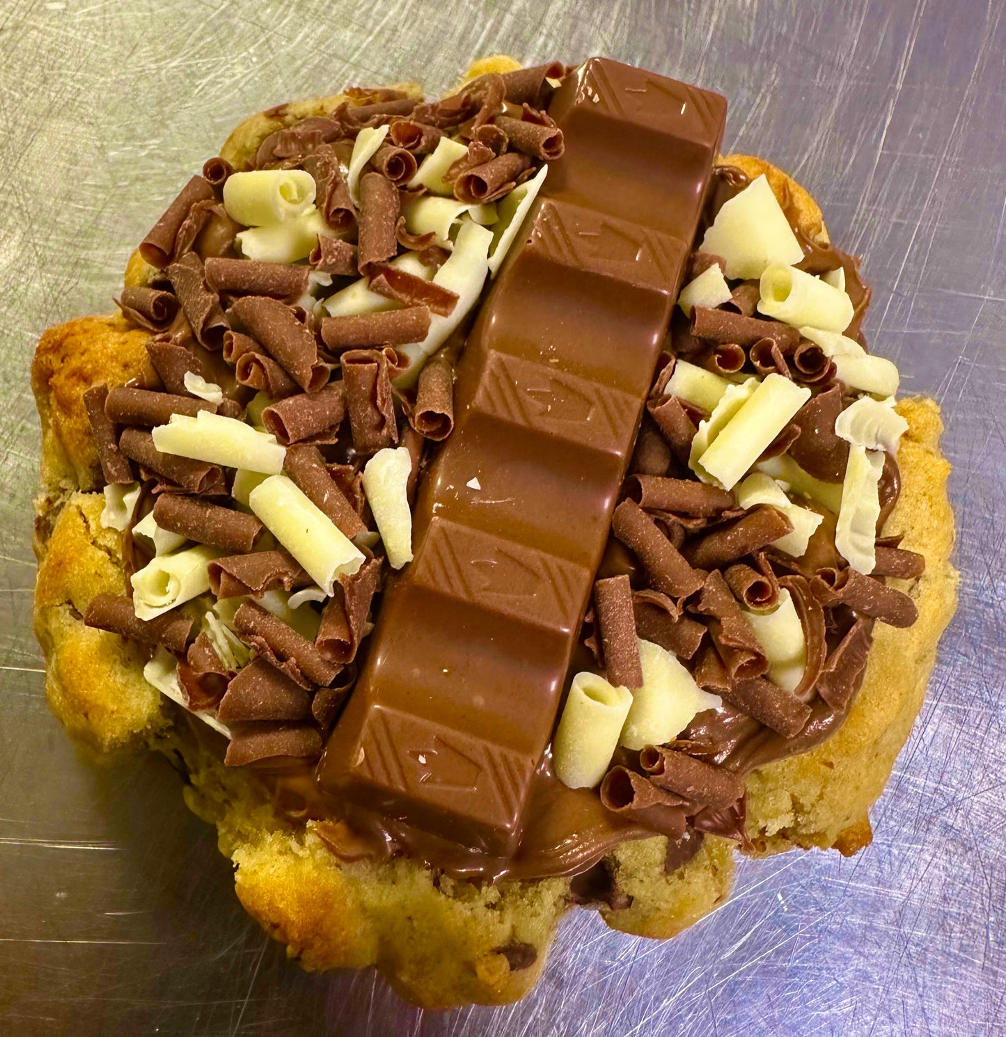 Chunky Choco Chip Kinder Cookie