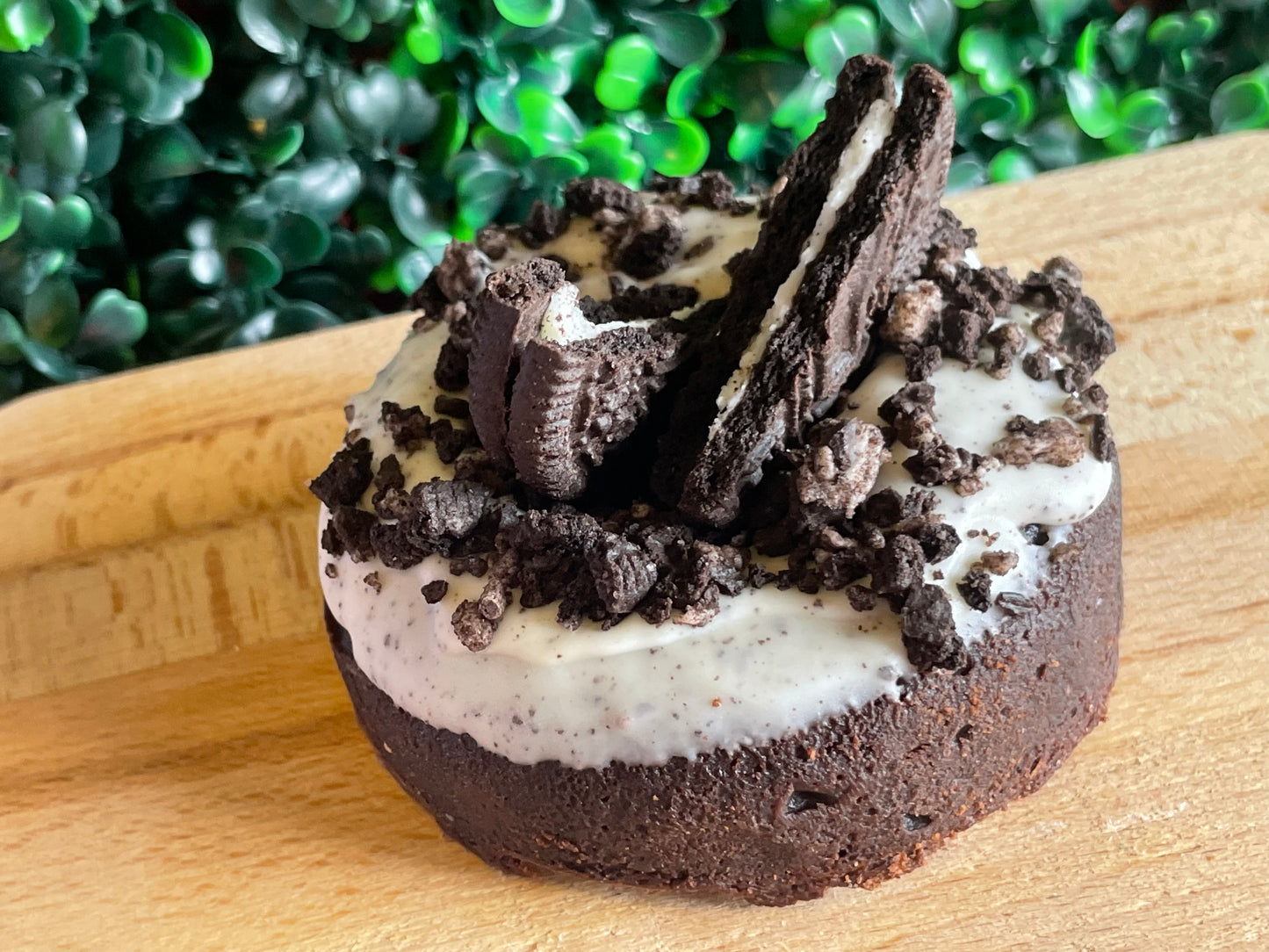 Cookie & Cream Bro-nut