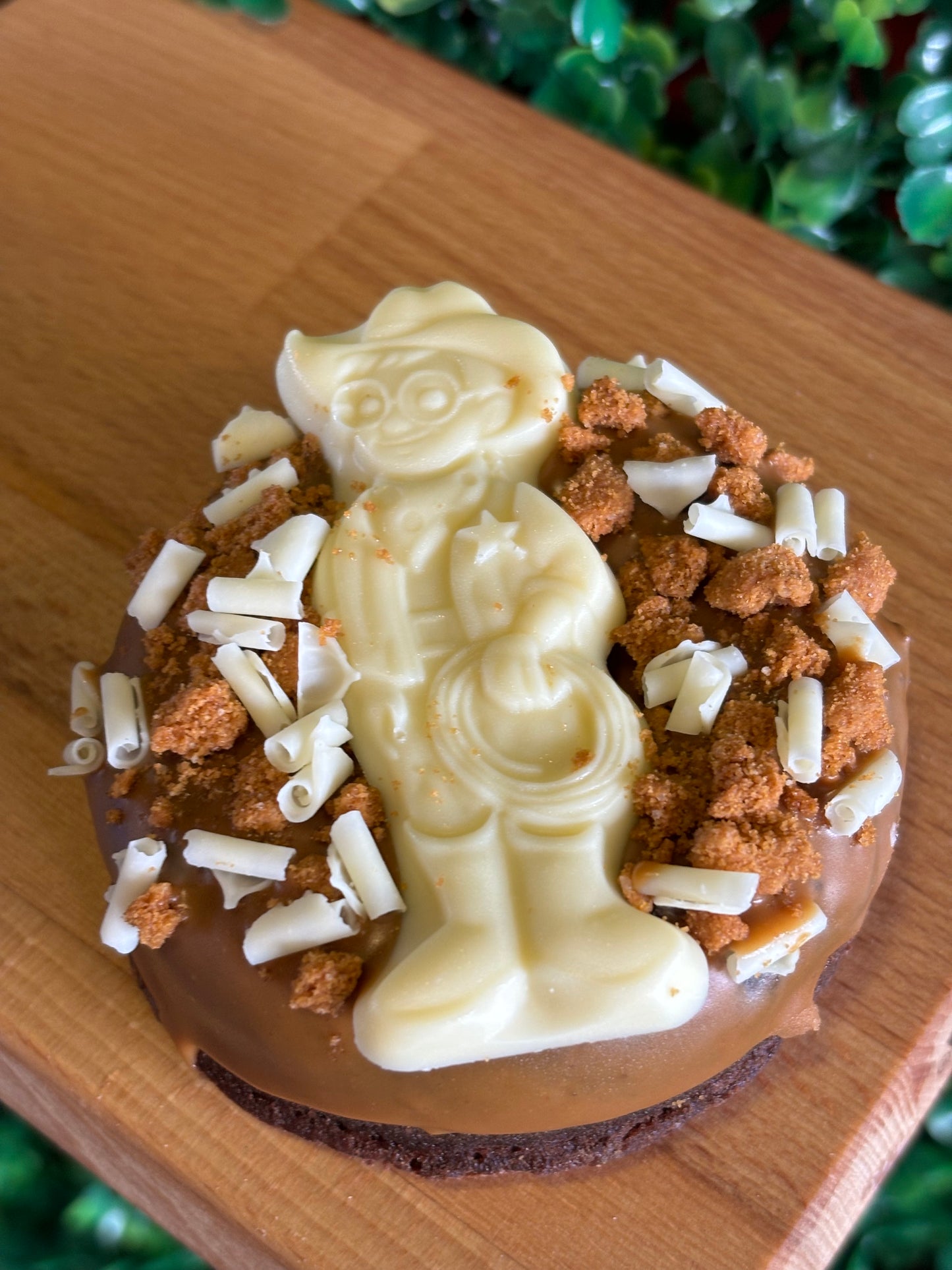 Lotus & Milky Bar Bro-nut