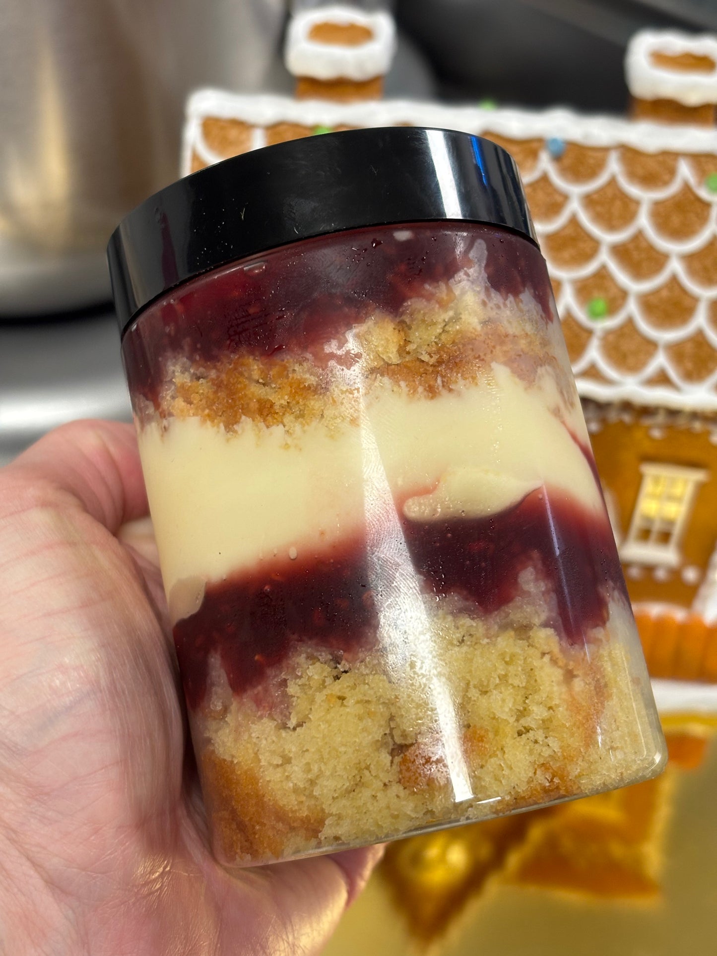 a NEW!! Victoria Sandwich Cake Jar