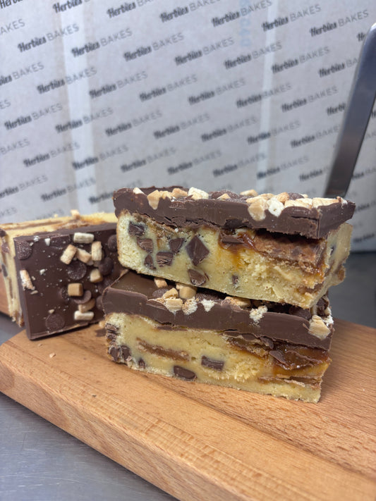 Caramel Stroop Waffle & Twix Blondie