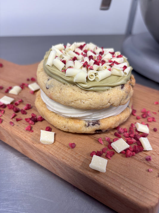 Raspberry, Pistachio & White Chocolate Whoopie Cookie