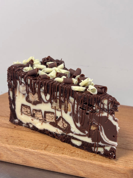 KitKat & Maryland Cookies Cookie Pie