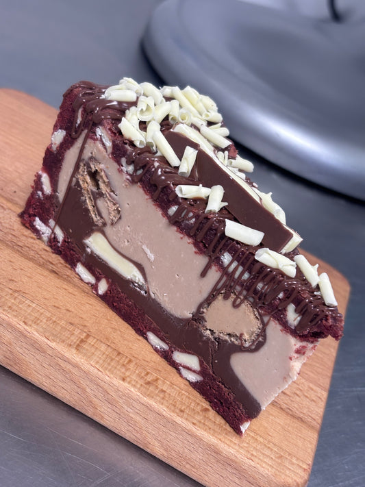 Kinder Chocolate Red Velvet Cookie Pie