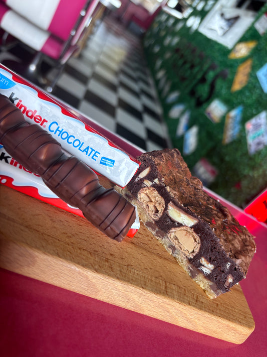 Kinder Mix-up Brookie