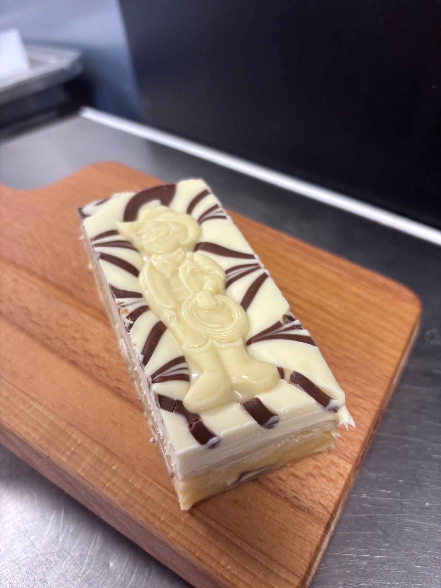 Kinder Bar & MilkyBar Kind Blondie