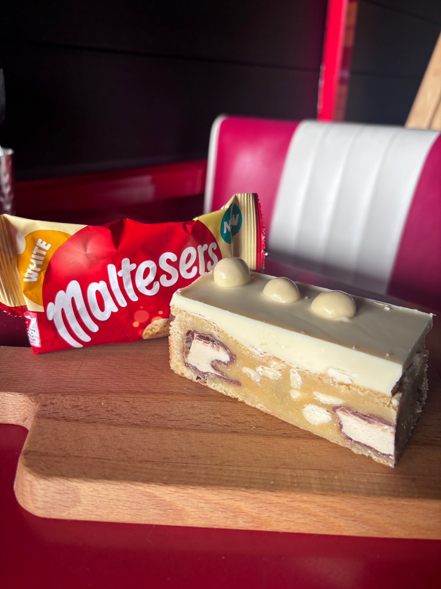 MilkyWay & White Malteser Blondie