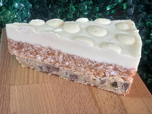 Milky Button Toffee Krispy Cookie Slice
